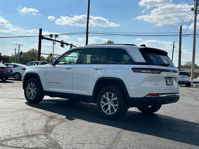 used 2022 Jeep Grand Cherokee car, priced at $29,995