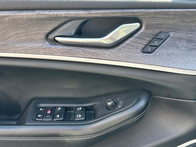 used 2022 Jeep Grand Cherokee car, priced at $29,995