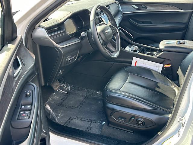 used 2022 Jeep Grand Cherokee car, priced at $29,995