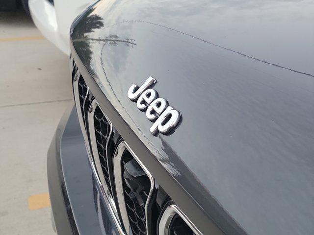 used 2022 Jeep Grand Cherokee car, priced at $29,995