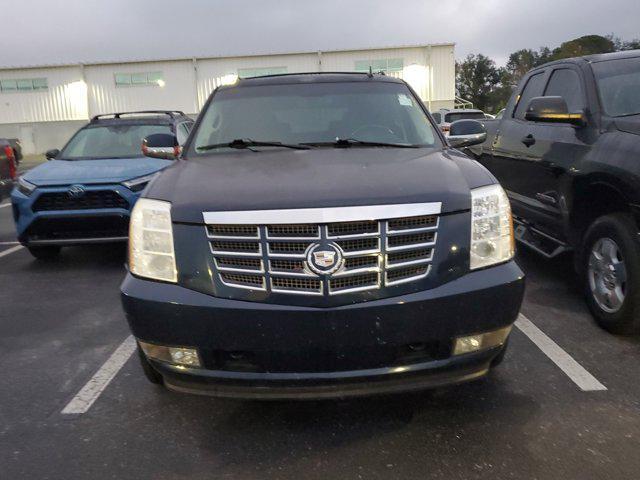 used 2008 Cadillac Escalade ESV car, priced at $4,999