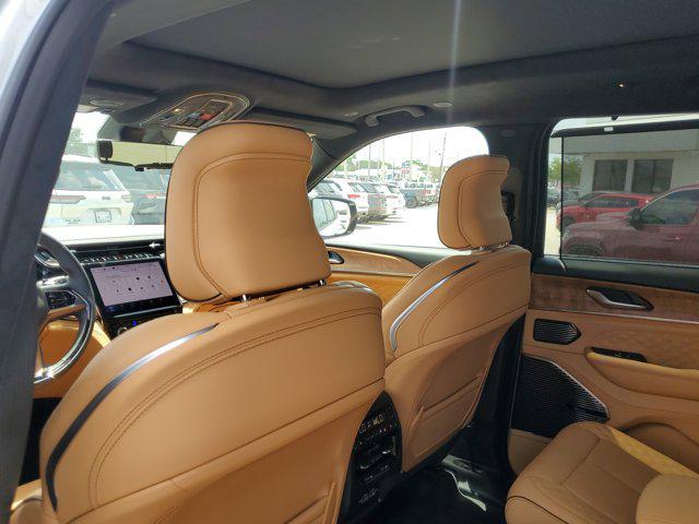 new 2025 Jeep Grand Cherokee L car, priced at $64,674