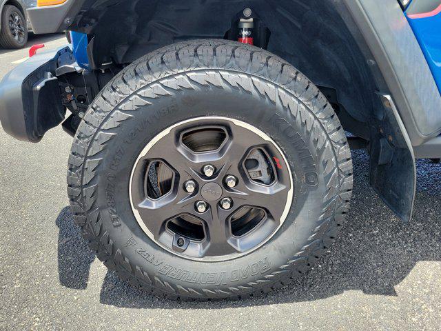 used 2021 Jeep Gladiator car, priced at $32,699