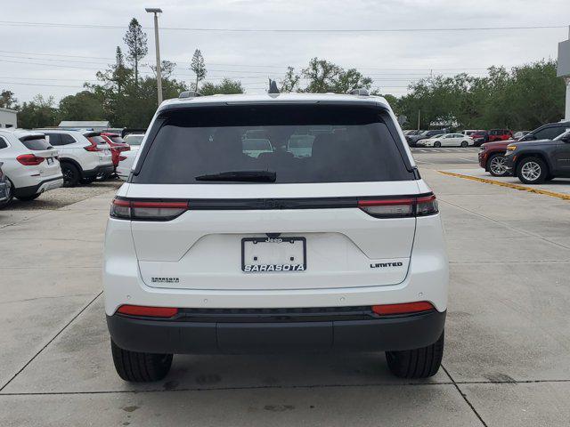 new 2025 Jeep Grand Cherokee car, priced at $43,190