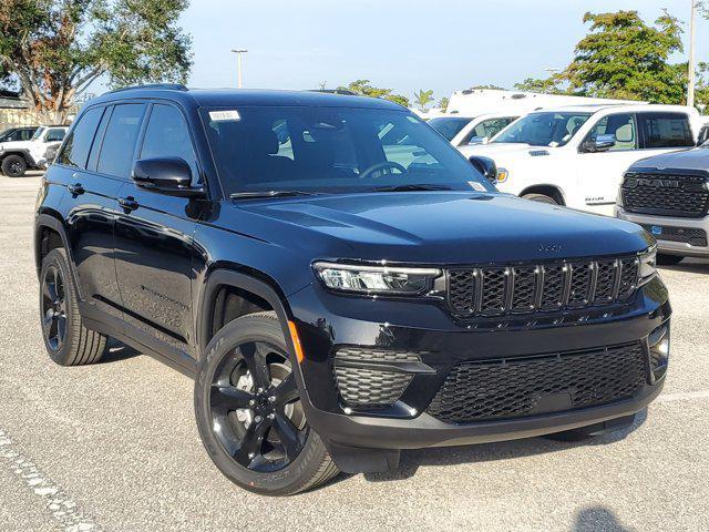 new 2025 Jeep Grand Cherokee car, priced at $40,633