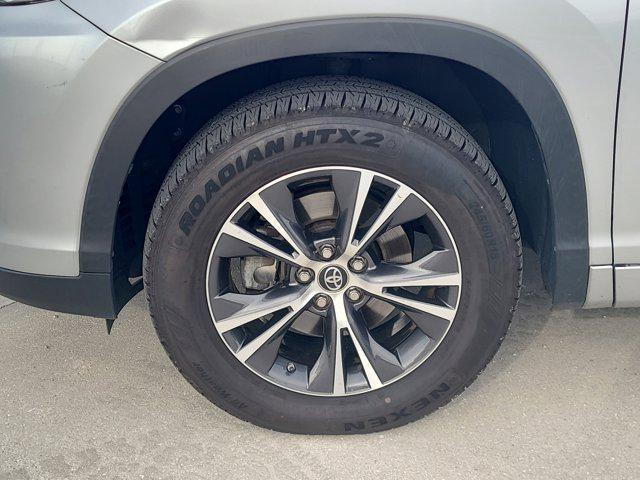 used 2018 Toyota Highlander car, priced at $20,748