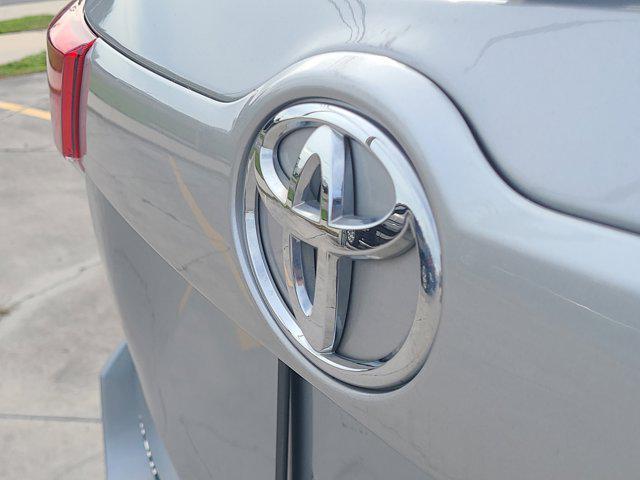 used 2018 Toyota Highlander car, priced at $20,748