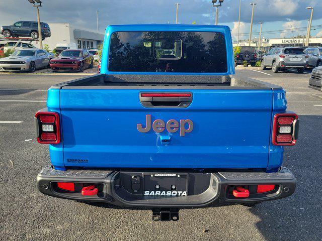 new 2025 Jeep Gladiator car, priced at $49,313