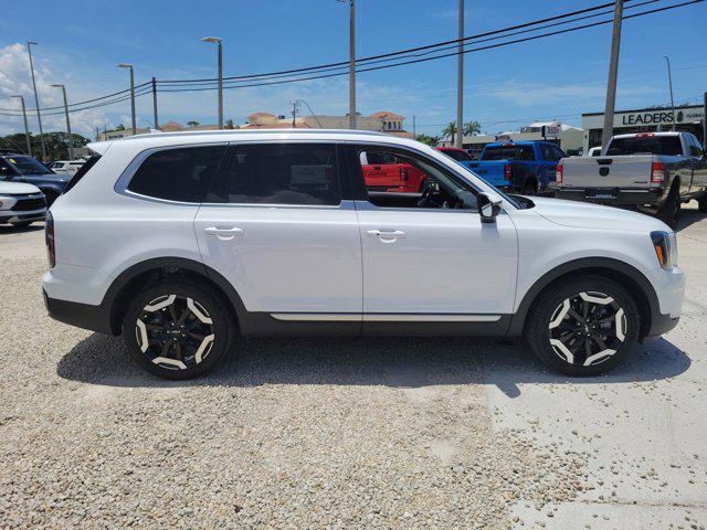 used 2023 Kia Telluride car, priced at $35,174