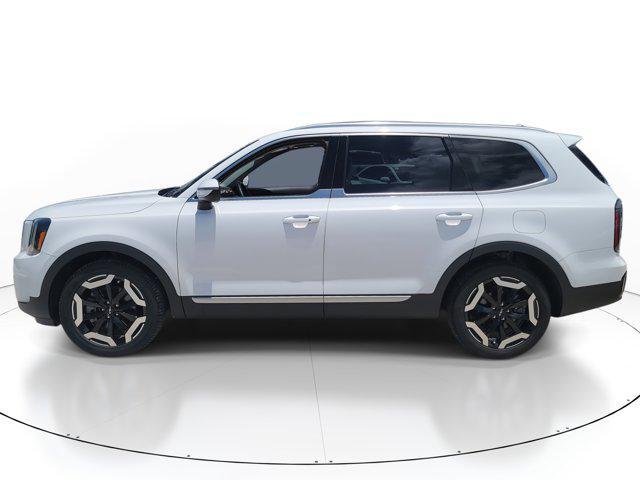 used 2023 Kia Telluride car, priced at $35,174