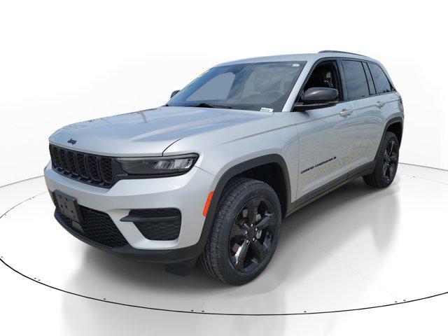 used 2022 Jeep Grand Cherokee car, priced at $24,487