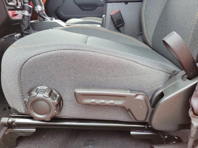 new 2025 Jeep Gladiator car, priced at $47,180