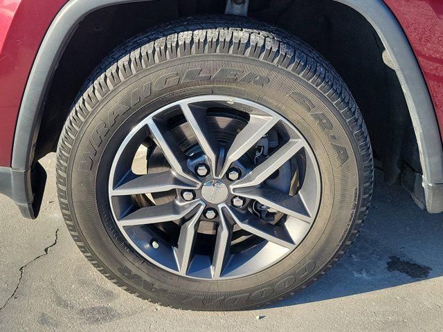 used 2018 Jeep Grand Cherokee car, priced at $14,795