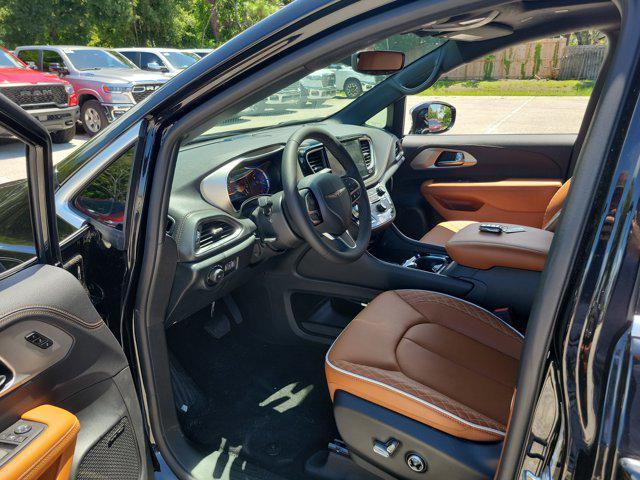 new 2025 Chrysler Pacifica car, priced at $50,621