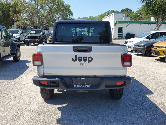 new 2024 Jeep Gladiator car, priced at $38,125