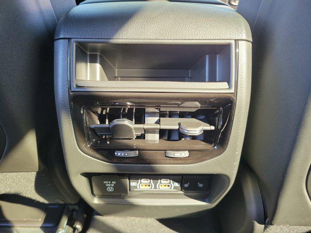 new 2025 Jeep Grand Cherokee car, priced at $35,354