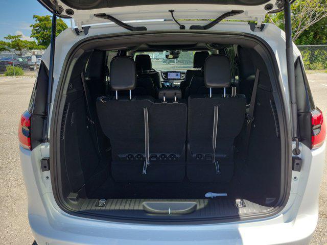 new 2025 Chrysler Pacifica car, priced at $37,254
