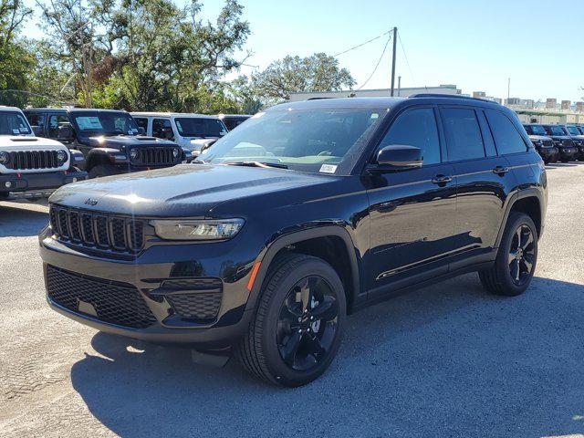 new 2025 Jeep Grand Cherokee car, priced at $39,425