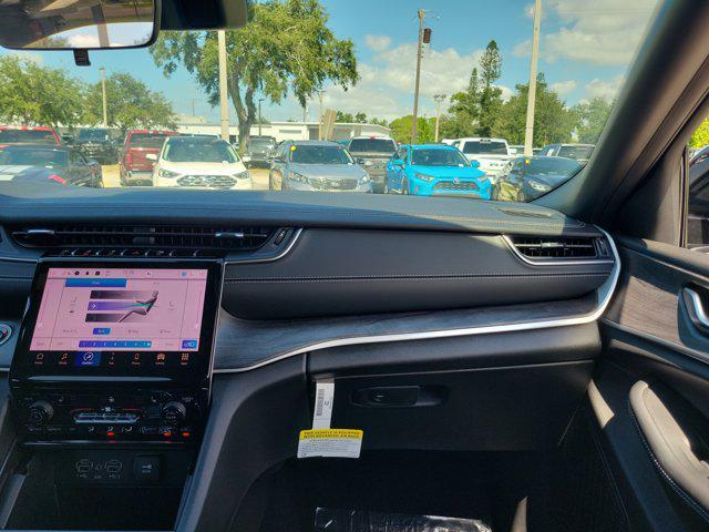 new 2025 Jeep Grand Cherokee L car, priced at $38,821