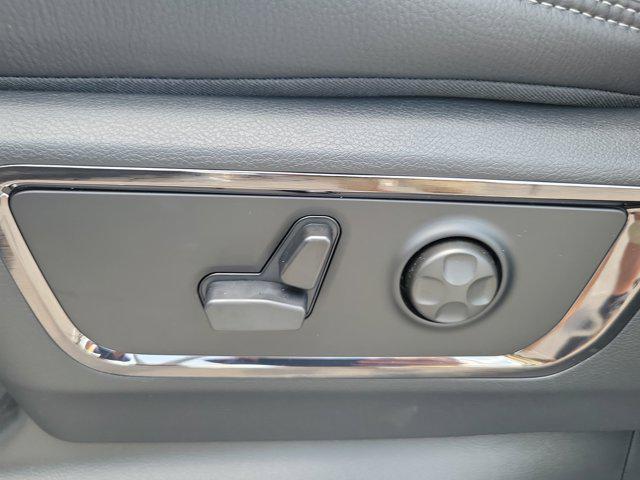 new 2025 Ram 1500 car, priced at $69,828