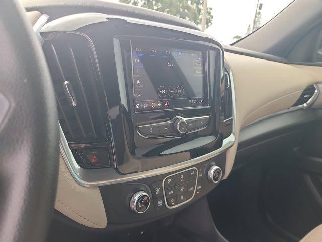 used 2022 Chevrolet Traverse car, priced at $26,176