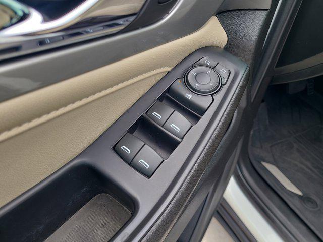 used 2022 Chevrolet Traverse car, priced at $26,176