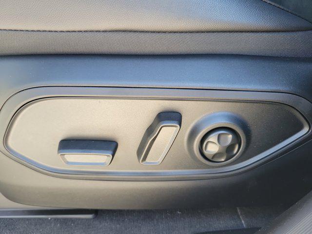 new 2025 Jeep Grand Cherokee car, priced at $39,881