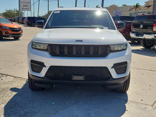 new 2025 Jeep Grand Cherokee car, priced at $39,881