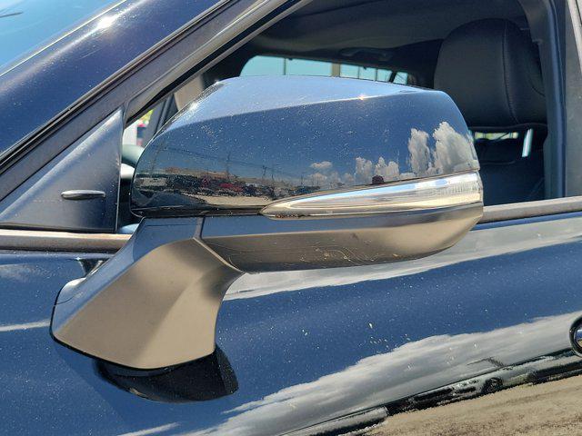used 2023 Toyota Highlander car, priced at $40,988