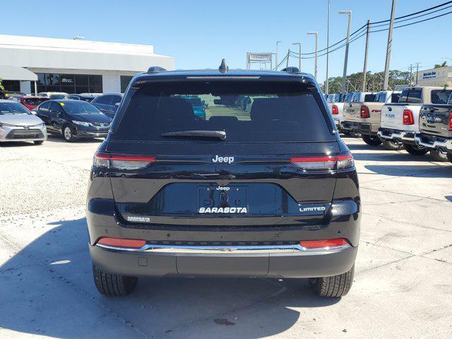 new 2025 Jeep Grand Cherokee car, priced at $40,690