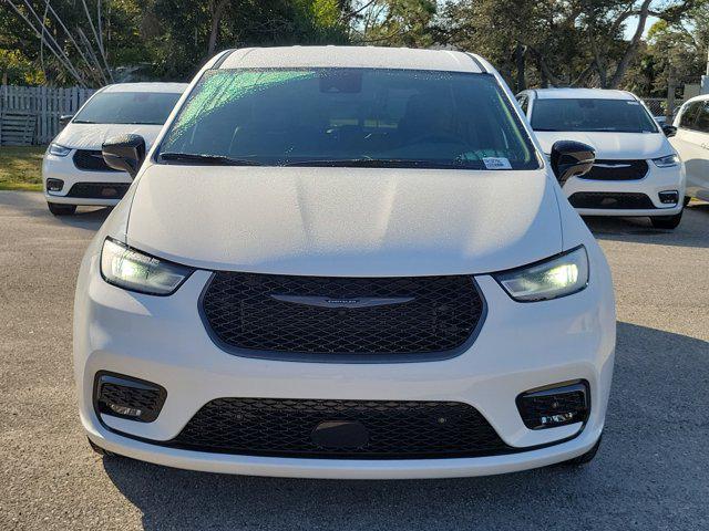 new 2026 Chrysler Pacifica car, priced at $38,928