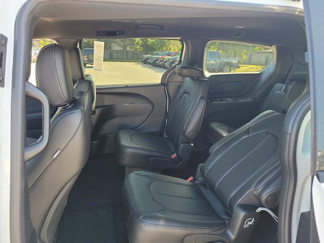 new 2026 Chrysler Pacifica car, priced at $38,928