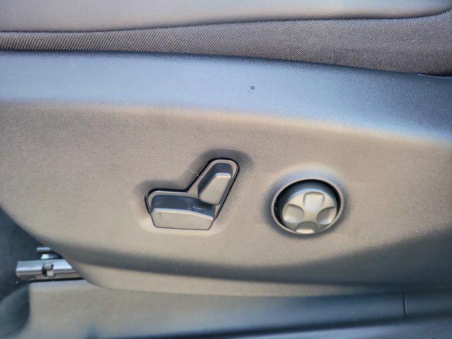 new 2026 Chrysler Pacifica car, priced at $38,928