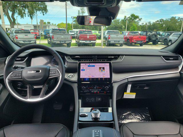 new 2025 Jeep Grand Cherokee car, priced at $37,602