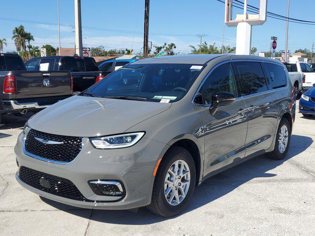 new 2025 Chrysler Pacifica car, priced at $38,040