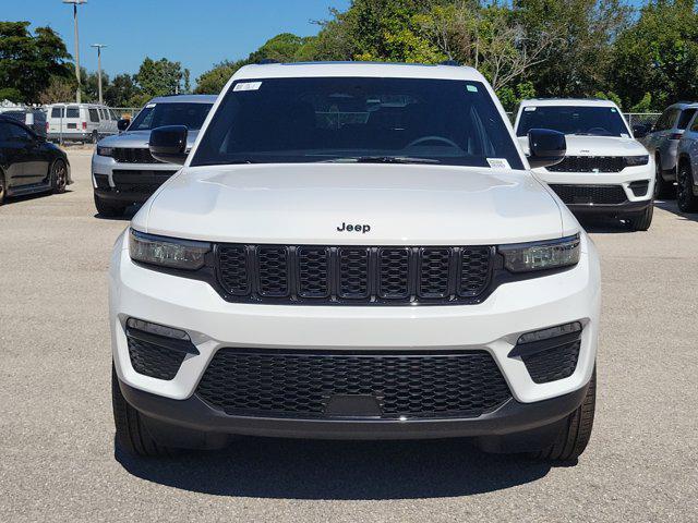 new 2025 Jeep Grand Cherokee car, priced at $38,040