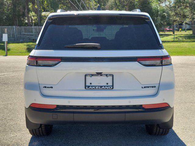 new 2025 Jeep Grand Cherokee car, priced at $38,040