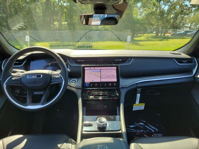 new 2025 Jeep Grand Cherokee car, priced at $38,040