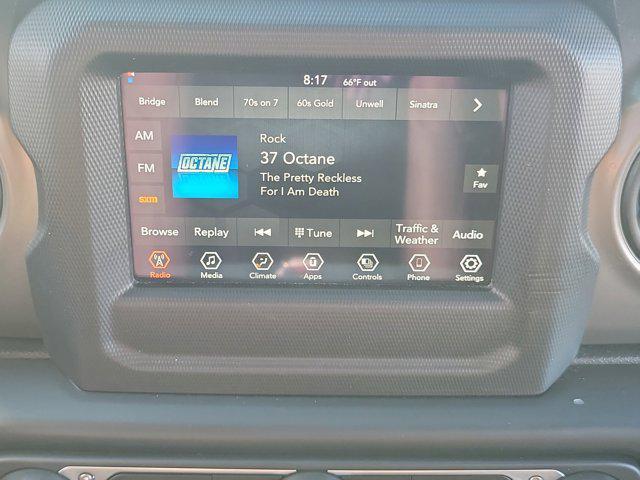 used 2022 Jeep Gladiator car, priced at $30,172