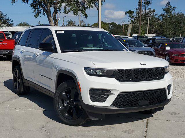 new 2025 Jeep Grand Cherokee car, priced at $45,580