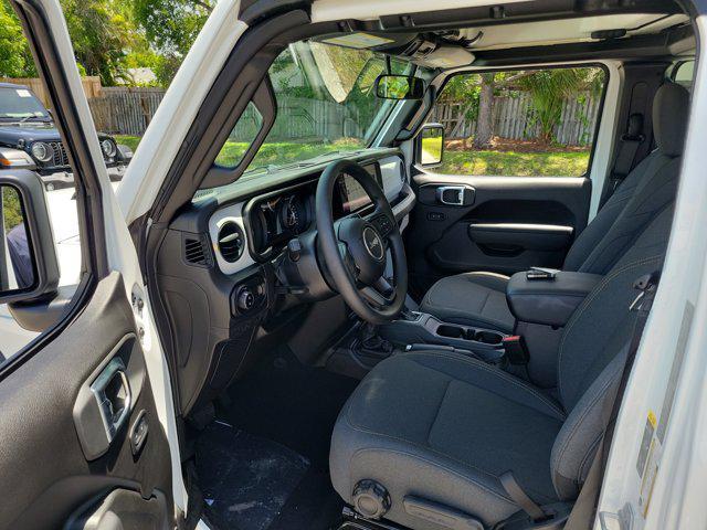 new 2025 Jeep Gladiator car, priced at $37,137