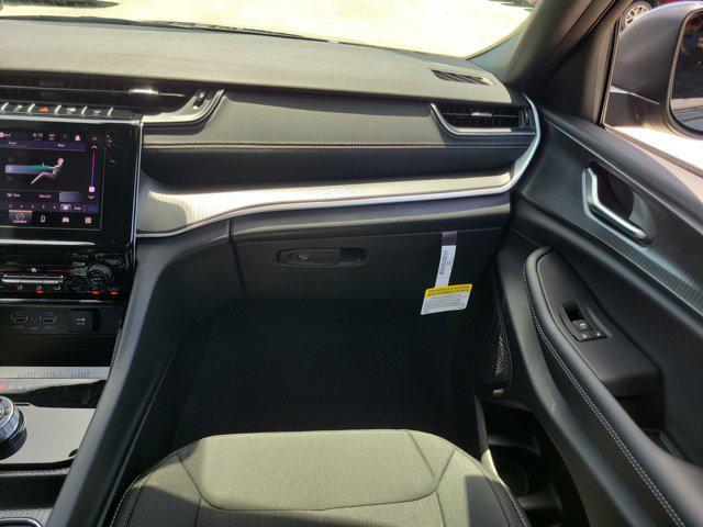 new 2025 Jeep Grand Cherokee L car, priced at $38,234