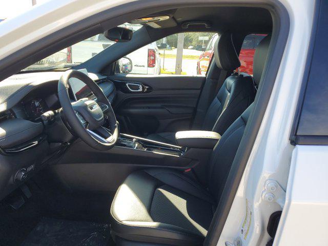 new 2025 Jeep Compass car, priced at $25,260