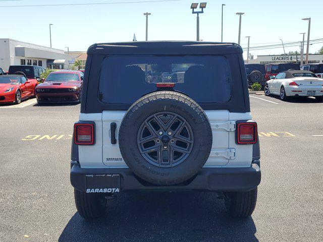 new 2025 Jeep Wrangler car, priced at $40,567