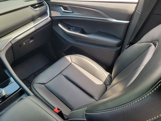 used 2025 Jeep Grand Cherokee car, priced at $44,066