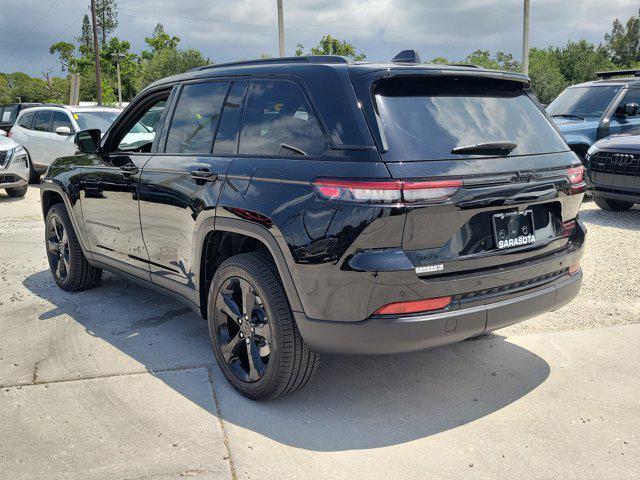used 2025 Jeep Grand Cherokee car, priced at $44,066