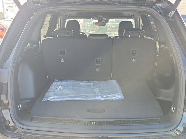 new 2025 Jeep Grand Cherokee car, priced at $37,149