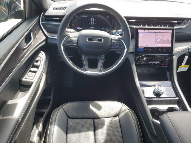 new 2025 Jeep Grand Cherokee car, priced at $44,078