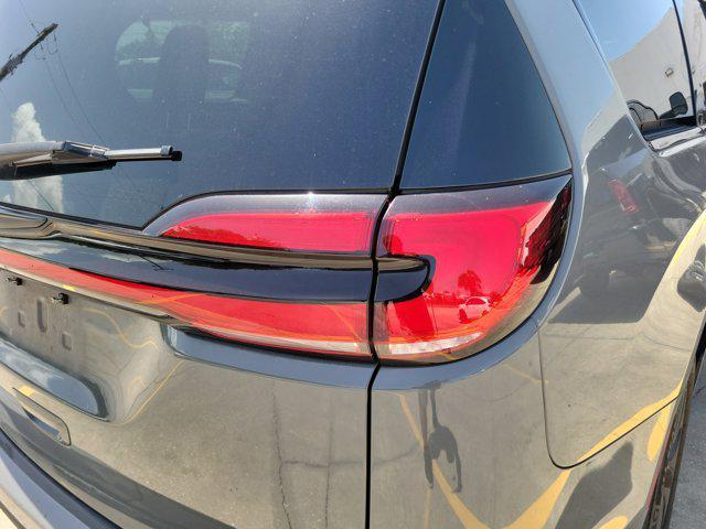 used 2021 Chrysler Pacifica car, priced at $23,433
