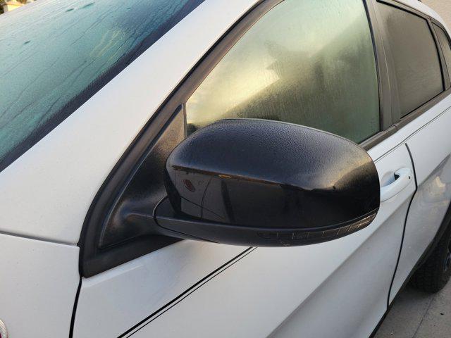 used 2022 Jeep Cherokee car, priced at $25,099